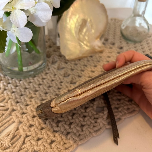 Arlington Milne Purse - Picture 7 of 8